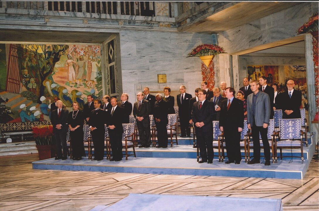 Laureates at the 2001 Nobel Peace Prize award ceremony